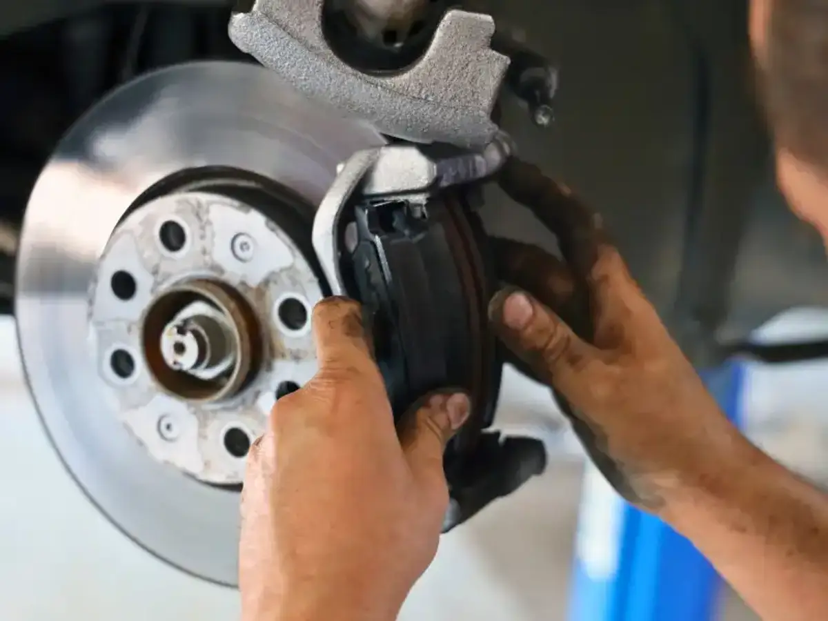 Grinding Brake Noise: Causes & Fixes
